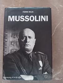 Libro Mussolini