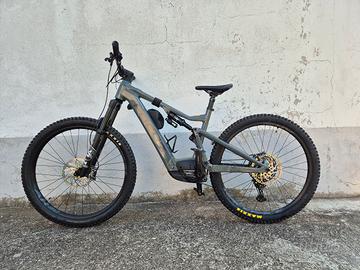 E-MTB Focus jam 2  7.9 