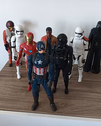 Lotto 8 Action Figure Star Wars e Marvel  30 cm 