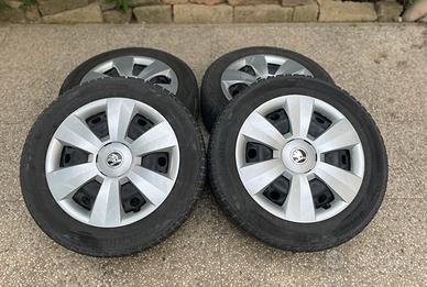 Pneumatici invernali Barum POLARIS 5 185/60 R15