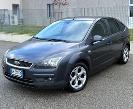 Ford Focus 1.6 Titanium (90cv) Neopatentati