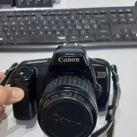 Fotocamera Canon EOS 1000F a rullino