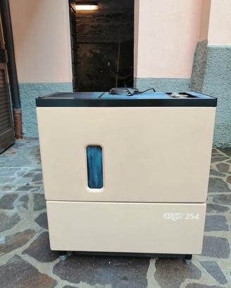 STUFA A KEROSENE ARGO CON ACCENSIONE ELETTRONICA. 