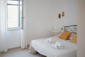 SETTEMBRE_Appartamenti in villa a 300 mt dal mare