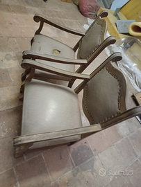Poltroncine in legno antiche