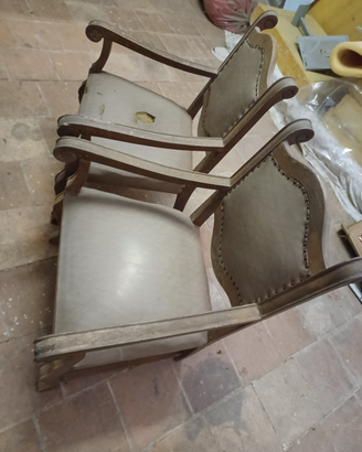 Poltroncine in legno antiche