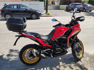 Moto Morini Xcape 649 Gold Wheel edition