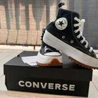 Converse Run Star Hike