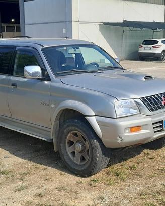 mitsubishi L200