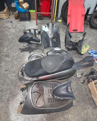 carene e ricambi sh 300