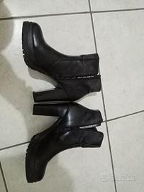 Stivaletti da donna. 