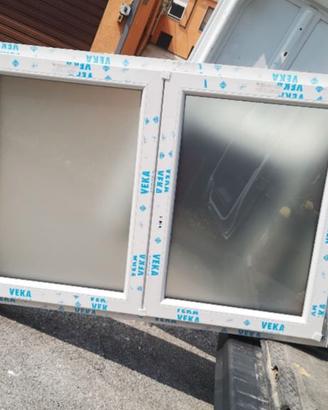 2 serramenti nuovi misure L. 1560 mm x H. 1090 mm