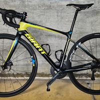 Bici strada GIANT  Defy advanced PRO 0