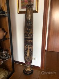 Totem in legno