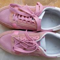 snikers taglia 42 e mezzo 