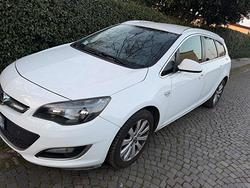 OPEL Astra 1.7 CDTI 110CV Sports Tourer Cosmo