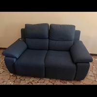 divano 2/3 posti nuovo