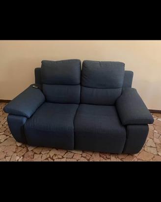 divano 2/3 posti nuovo