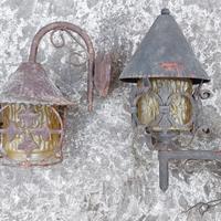 Coppia di vecchie applique lampade da esterno