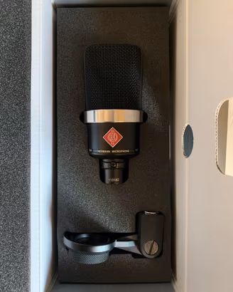 Neumann TLM 102