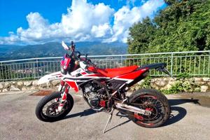 Moto 125 Fantic Motard 2021