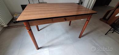 Tavolo cucina anni 60/70