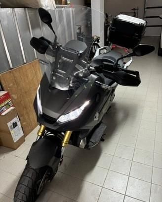 HONDA X-ADV 750