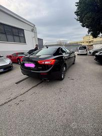 Maserati ghibli 250cv