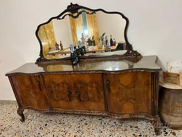 Credenza chippendale Arredamento e Casalinghi In vendita a Viterbo