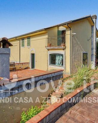 Villa di 260 m² con 5 locali a Settingiano