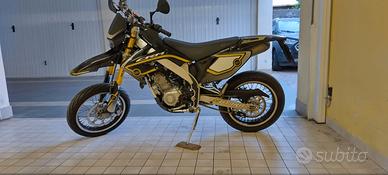 Motard CRM 4 T