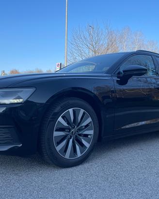 Audi A6 Avant 40 2.0 TD Business*Automatik*Navi*Ce