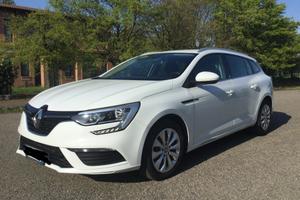 Renault Megane N1 Autocarro Euro 6b - 2019
