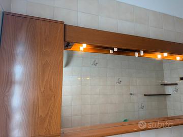 Mobile bagno in legno