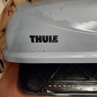 baule box con staffe della thule ocean pacific 200