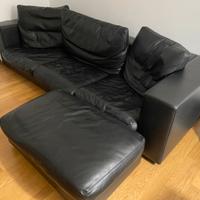 Divano in pelle nero