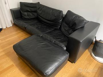 Divano in pelle nero