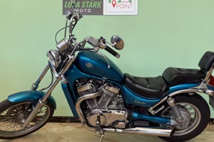Suzuki VS 600 Intruder