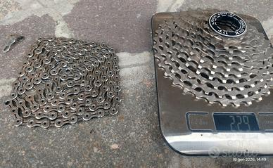 cassetta pignoni ultra light  + catena KMCSL 11