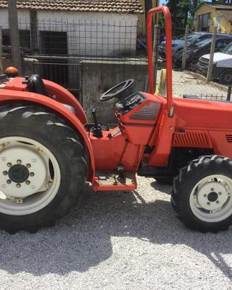 Trattore Goldoni 3050 DT