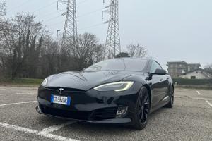 Tesla Model S P100D Ludicrous+ 772 CV FSD a Vita!