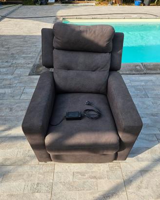 Splendido Divano Relax e 1 poltrona Relax
