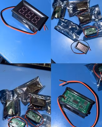 VOLTOMETRO A INCASSO QUADRATO PER TENSIONE AUTO 12