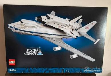 Set Lego 10360 Trasportatore di Shuttle