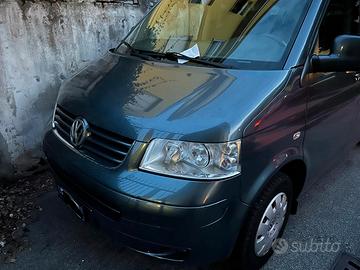 VW Caravelle 2.5 TDI 174 CV 9 Posti