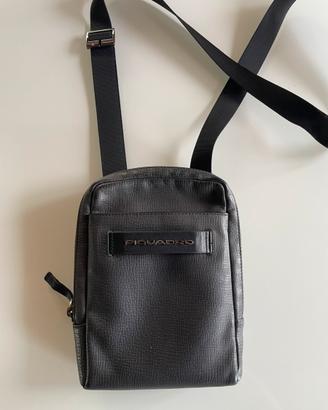 Piquadro borsello a tracolla in pelle