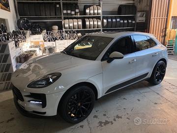 Cerchi NUOVI Porsche Macan S raggio 21 cod.47582