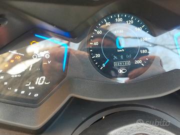 scooter kymko ak 550 ets