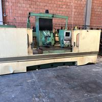 Fresatrice CNC usata