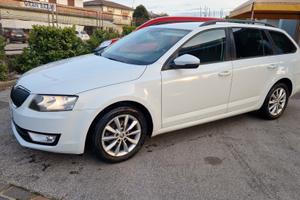 Skoda Octavia Wagon 1.6 tdi DSG